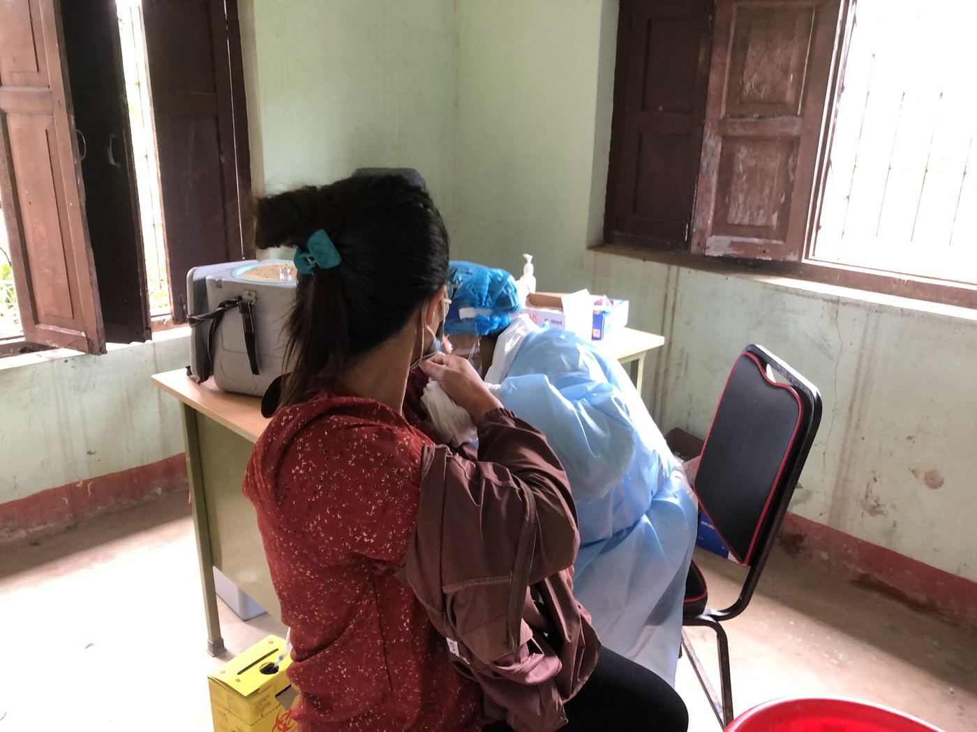 Vaccination at Thrangu Shelkar &mdash; photo 14