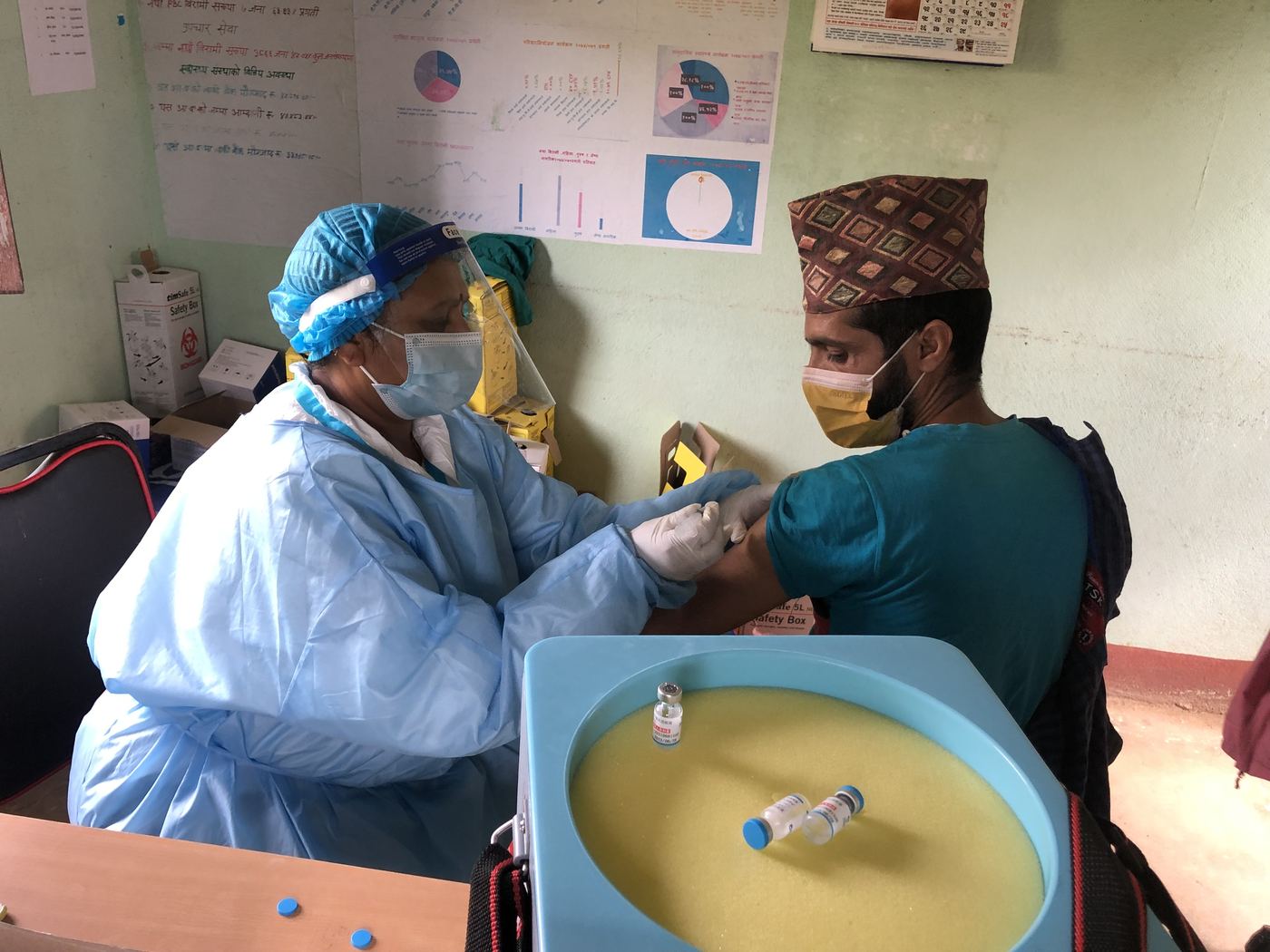 Vaccination at Thrangu Shelkar &mdash; photo 18
