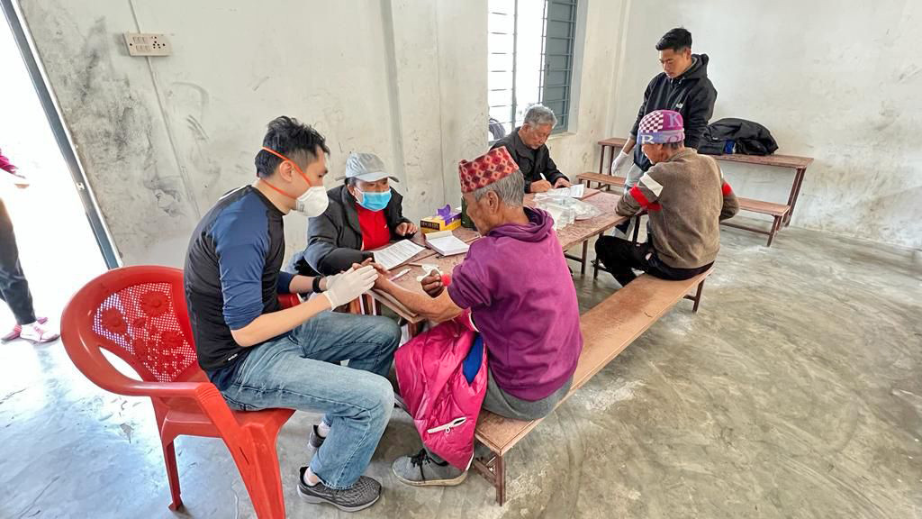 Free medical camp at Manbu &mdash; photo 15