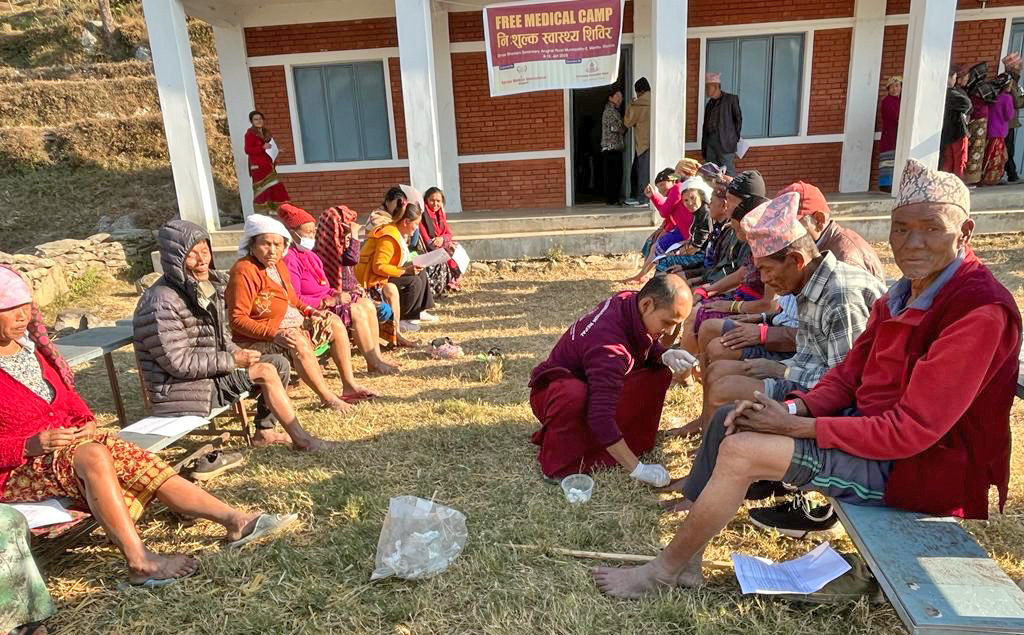Free medical camp at Manbu &mdash; photo 20
